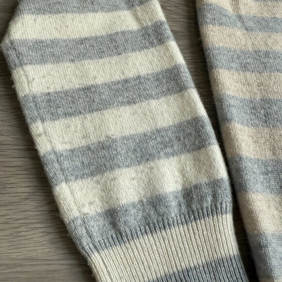 Pure Amici Women's 100% Cashmere Sweater Ivory & Gray Stripe Crew Neck Size M - Picture 4 of 7